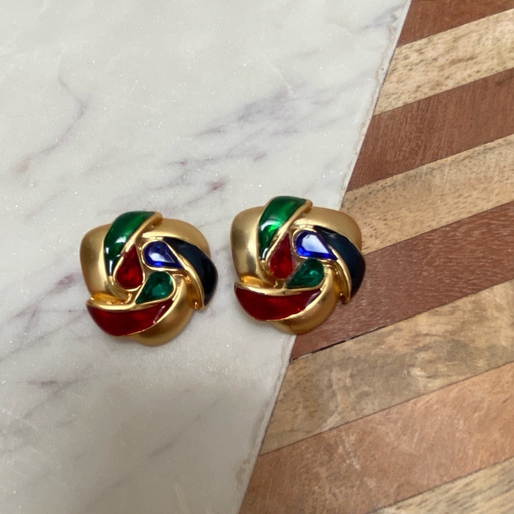 Vintage - 1980’s Multicolor Swirl Clip-on Rhinestone Earrings